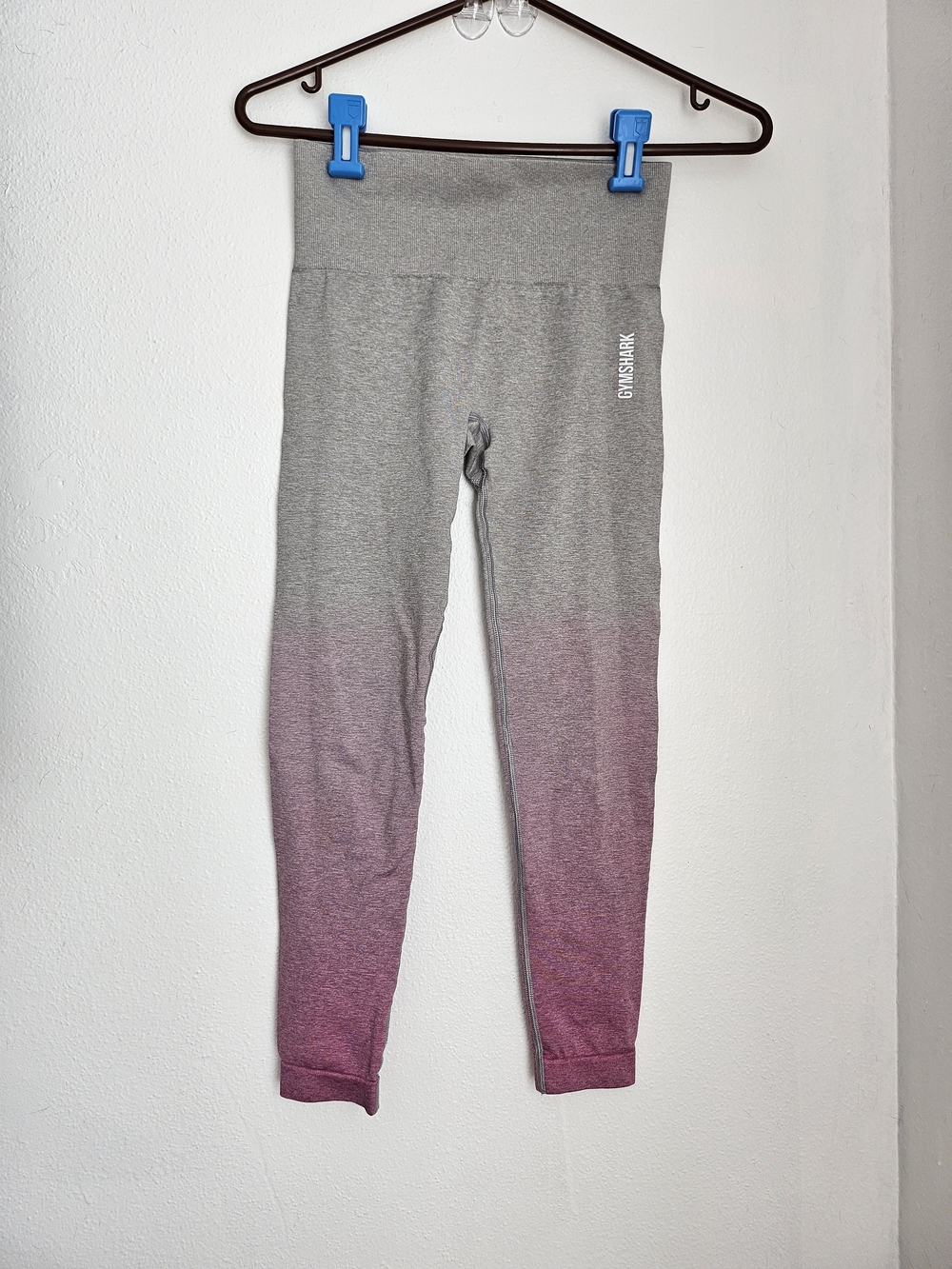Gymshark Womans Ombre Gray to Pink Leggings